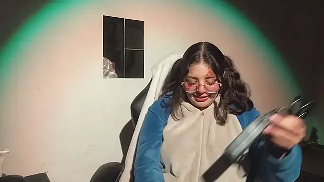 Pao_Ly 即時 XXX 聊天