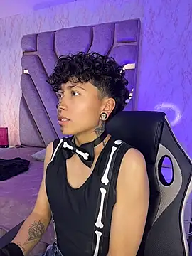 Chatroom XXX en direct de ian_mathias_
