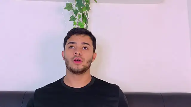 TylerWest_ 现场XXX聊天