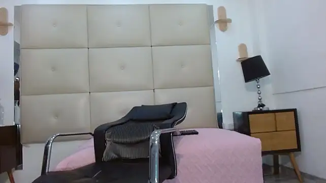 KaelenStorm Chat XXX live