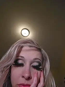 แชท XXX สดของ AmethystFoxx