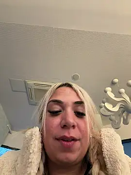 Monageil Live XXX-chat