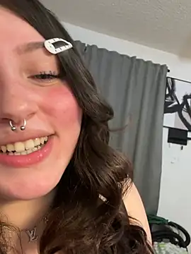 Evemeqt's Live XXX Chat