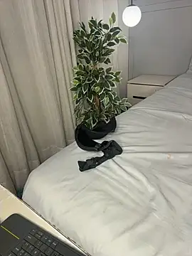 Miiaa_Rosee Adlı Modelin Canlı XXX Sohbeti