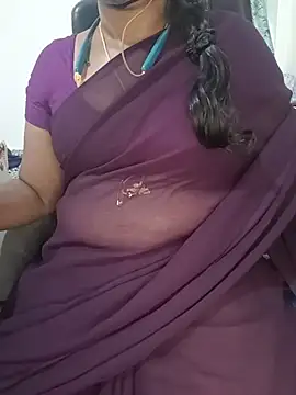 Tamil-hotwife's Live XXX Chat