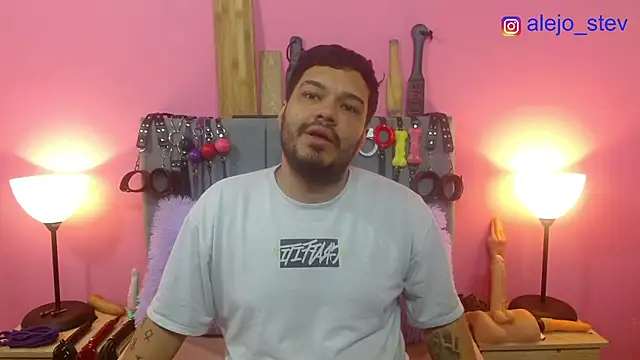Chat +18 de Alejandro_bdsm ao vivo
