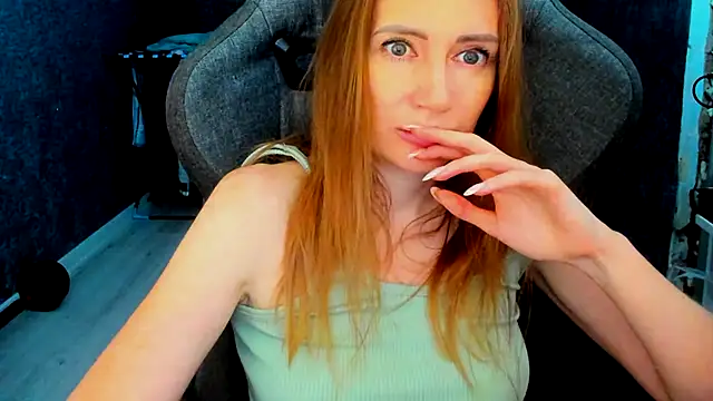 צ'אט XXX בשידור חי של JessFoxxx