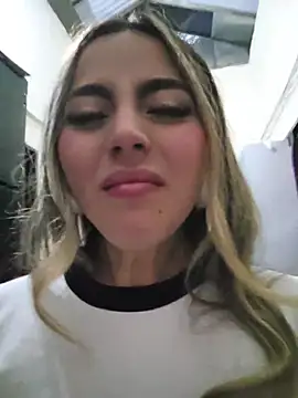 CelesteBlaze_'s Live XXX Chat