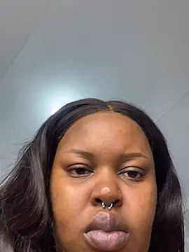 Ebony_Warlock_ Chat XXX in diretta