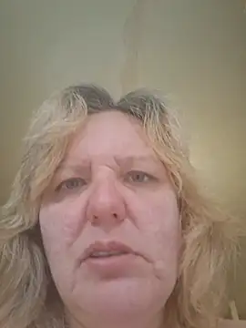 צ'אט XXX בשידור חי של SonyaMarmeladx