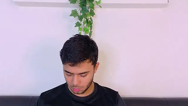 TylerWest_ Live XXX-chat
