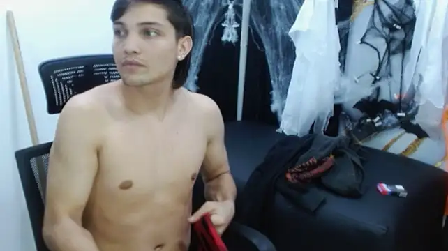 tommydans live XXX chat
