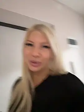 XXX chat uživo modela NewLale