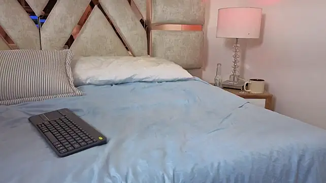 adamyevevg's Webcam Show