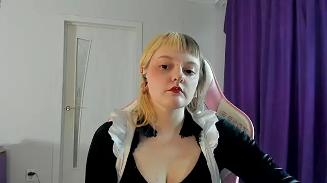 WonderConnie1 Chat XXX in diretta