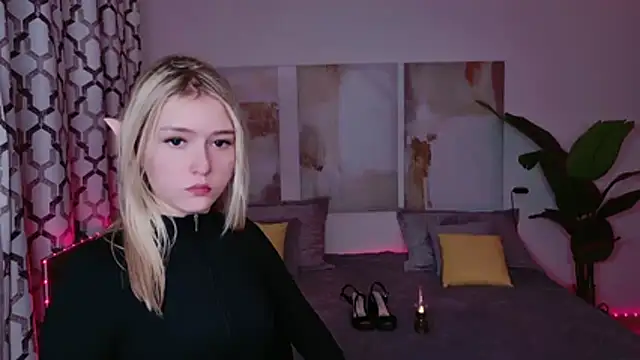RosaTinyn Live XXX chat