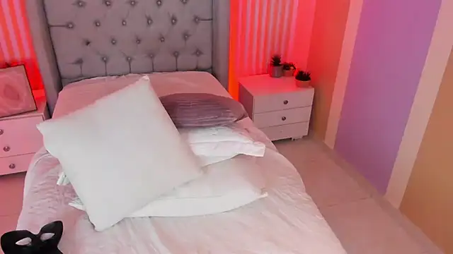 LiaNavarro1 Chat XXX in diretta