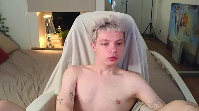 Moon_Kitt Live XXX-Chat