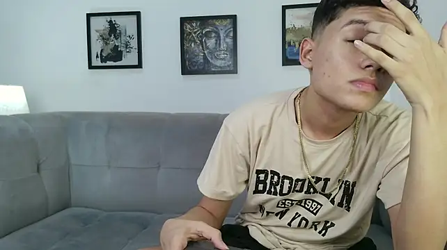 Živý XXX chat HORNY_PRETTY