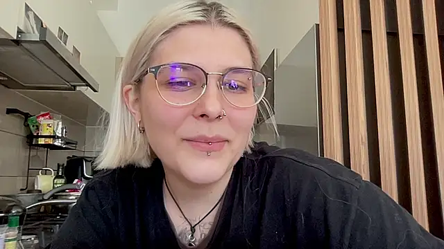 دردشة Ella_Bloom الجنسية المباشرة