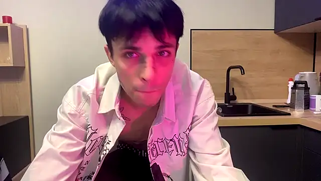 Chat +18 de Clark_Day ao vivo