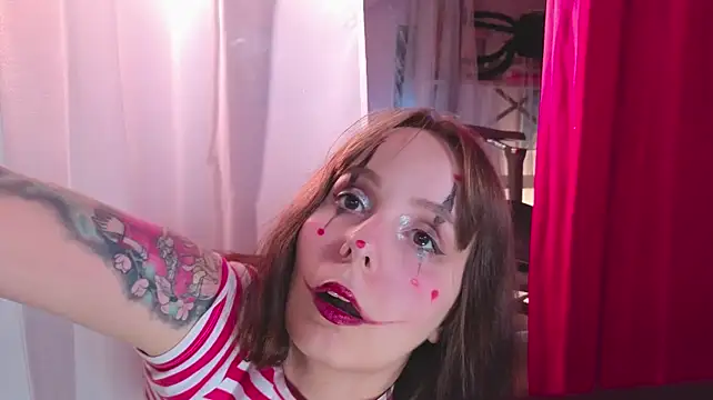 AdeleIvy's Live XXX Chat