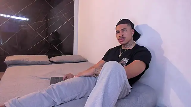 Chat XXX Live Chirshot_