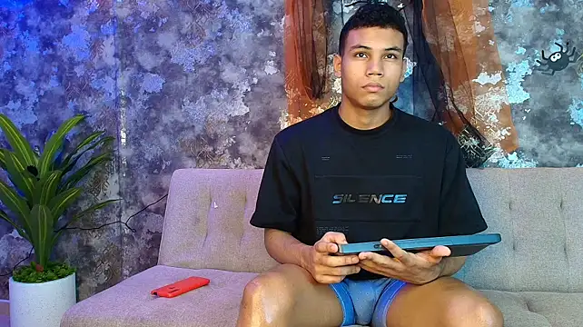 Axel_Calloway লাইভ XXX চ্যাট