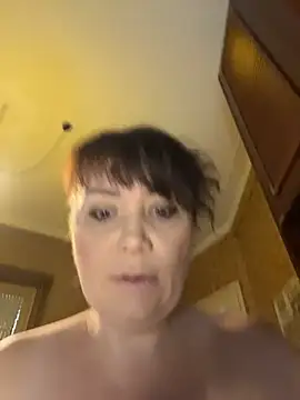 دردشة SweetLera الجنسية المباشرة