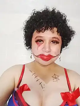 XXX chat uživo modela superhotshemale