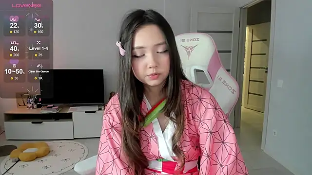 دردشة Fluffy_Rose الجنسية المباشرة