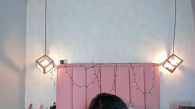 NINAMARTINS live XXX chat