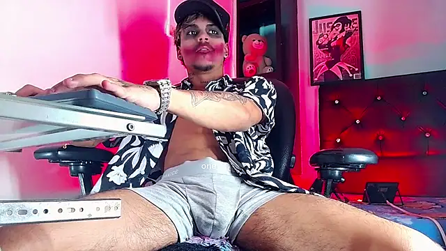 Chat +18 de Angel_foxc13 ao vivo