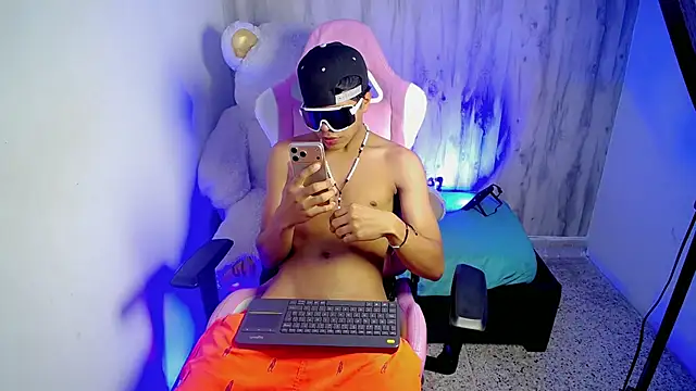 Chatroom XXX en direct de Manuxx2
