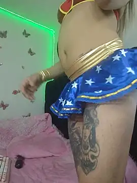 KittiQueen_ live XXX chat