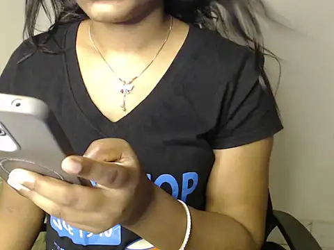 SpicyHoneey's Live XXX Chat