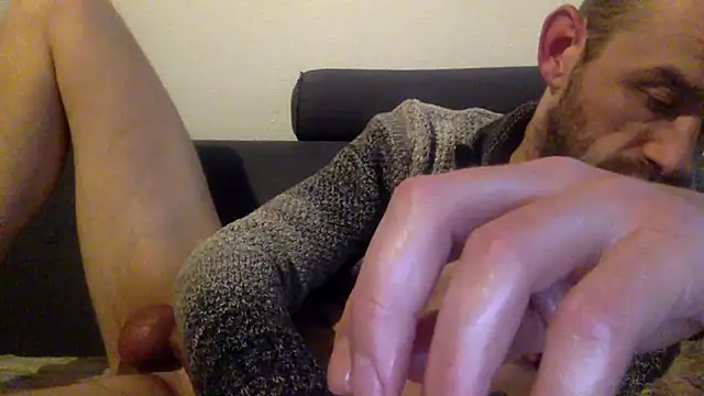 erwin-daren Live XXX chat
