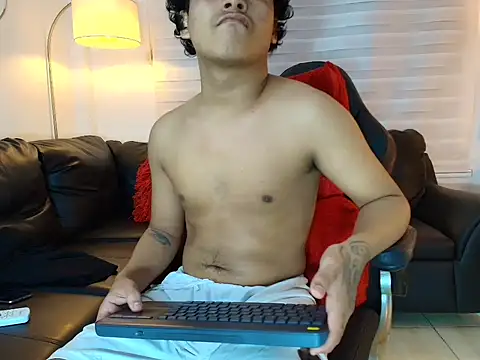 kristhofer_levis_ Chat XXX in diretta