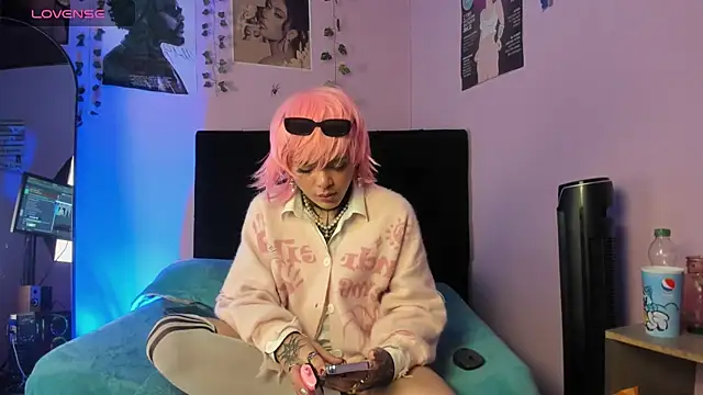 XXX chat uživo modela Cliffortt