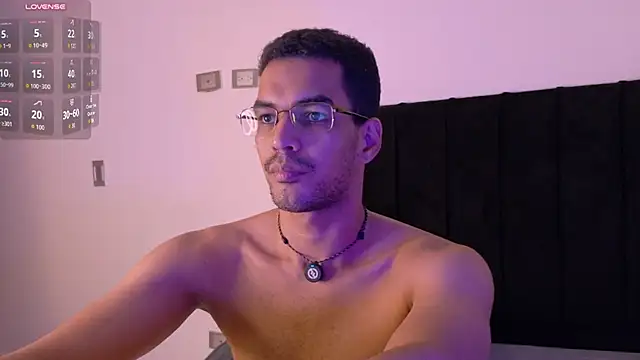 Pikashu7u7's Live XXX Chat