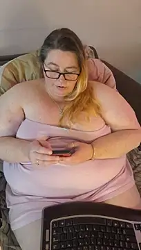 Iceprincess2bad4u's Live XXX Chat