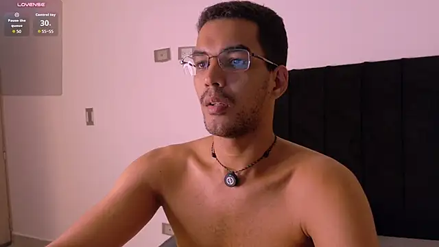 Pikashu7u7's Live XXX Chat