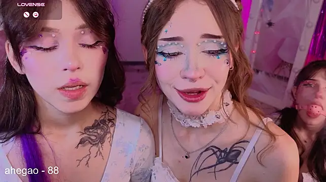 Chat XXX en directo de Adetta