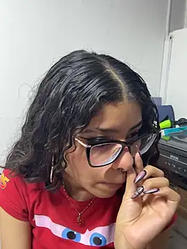 Issaa_Tyler Live XXX-Chat