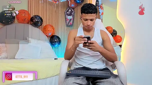 Czat XXX na żywo – Ette_Star