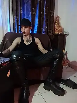 HannibalLester Live XXX-Chat