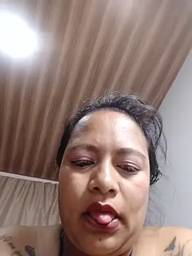 XXX chat uživo modela kary-mor