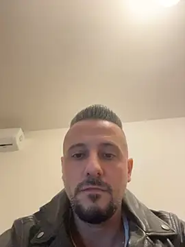 InsaneMattt Chat XXX in diretta