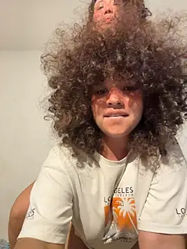 Cutecurly লাইভ XXX চ্যাট