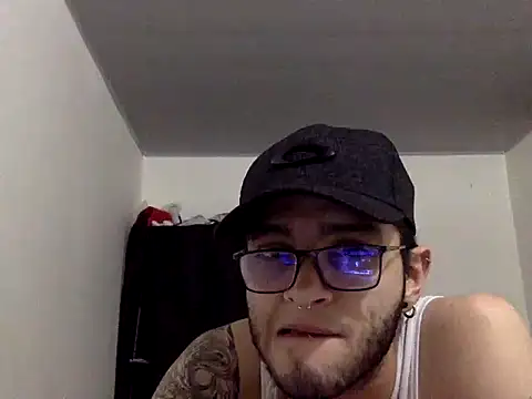 FoxBarck Live XXX-Chat